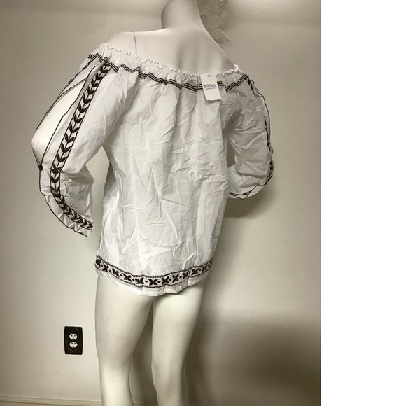 Le Chateau Woman White brown Embroidery Cotton Top Blouse Folk Cold Shoulder NWT - Picture 6 of 7